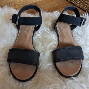 Toms black leather sandals